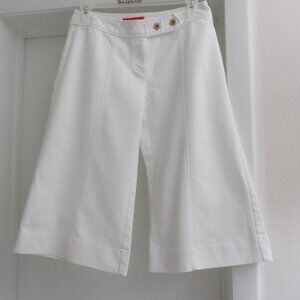 LATINA LIFE WHITE FLARED CROP PANTS - SIZE 4